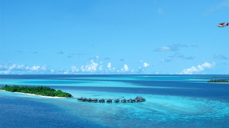 Komandoo Island Resort